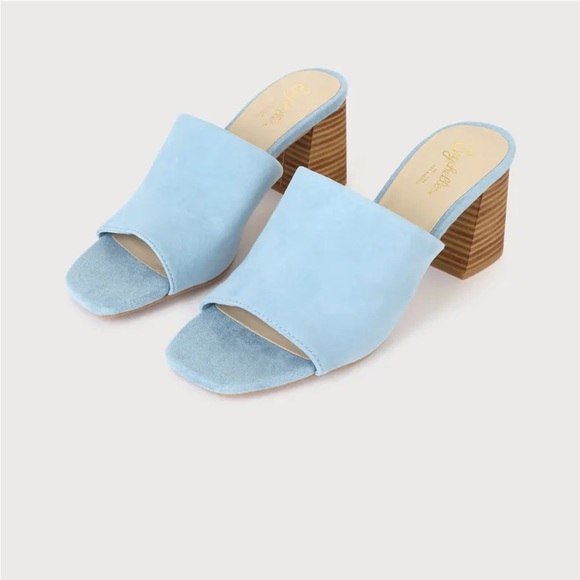 Anthropologie NWT Adapt Light Blue Suede Leather High Heel Sandals size 7. - Picture 2 of 4